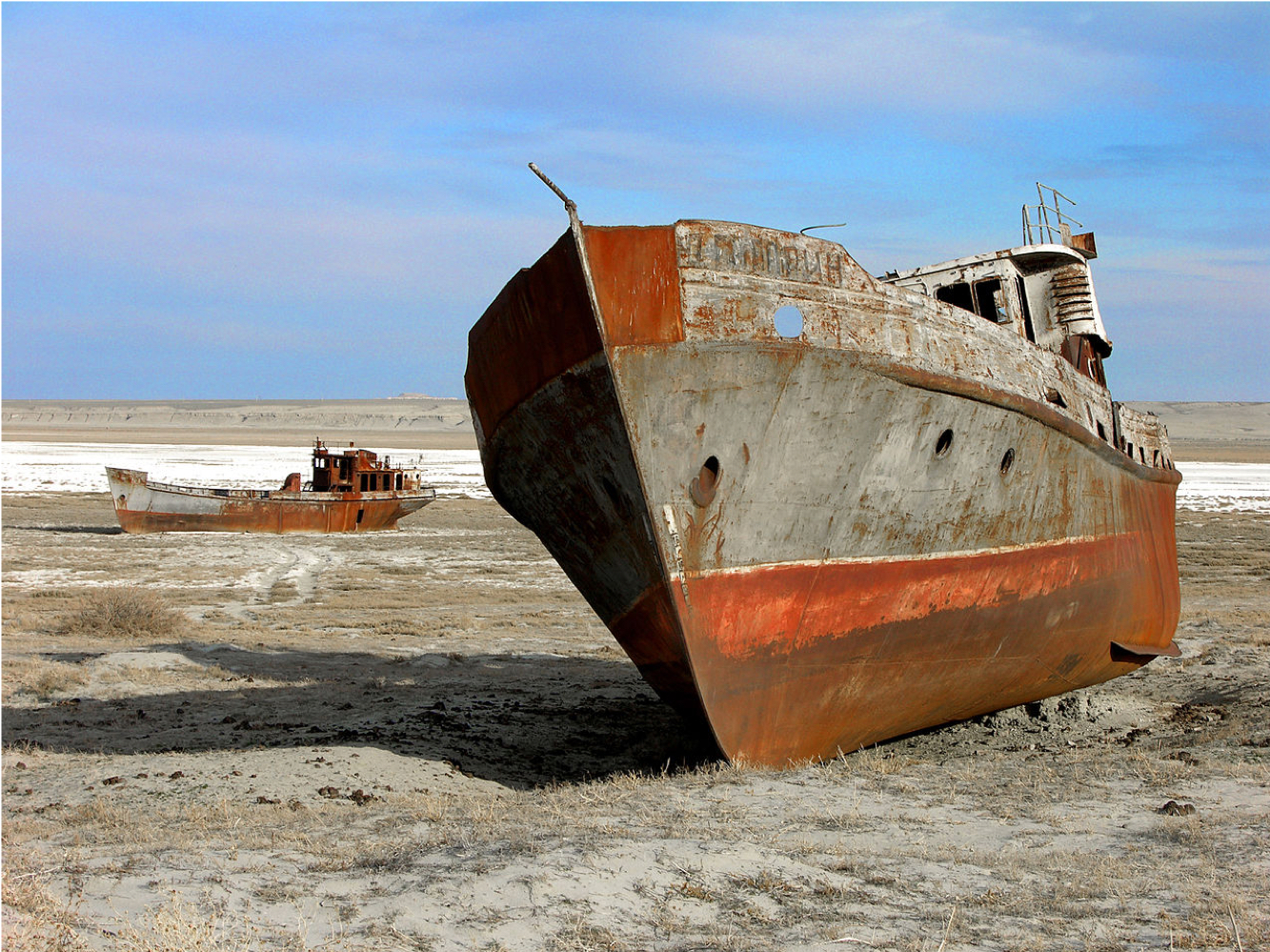 Port Cities Between Global Networks and Local Transformations